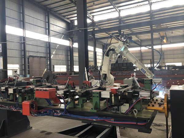 Robot automatic welding