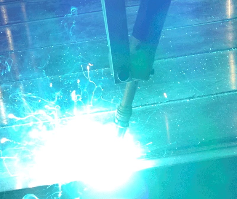 Automatic welding of aluminum plate